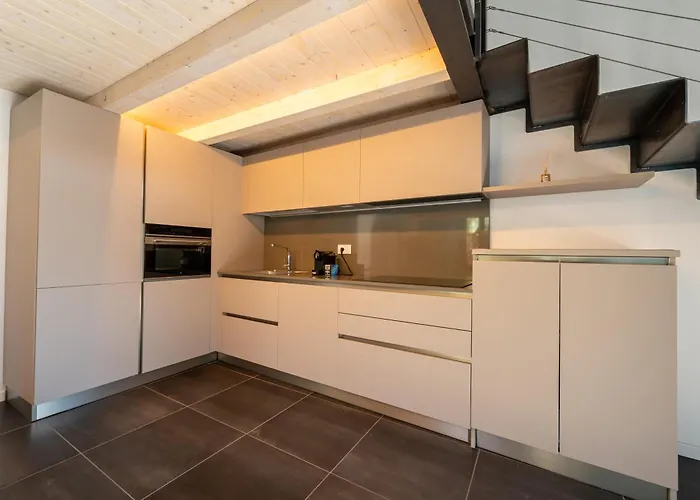 New 2024 - Ancient - Where Classic Style Meets Modern Design And Comforts - Larihome A41 * Gravedona