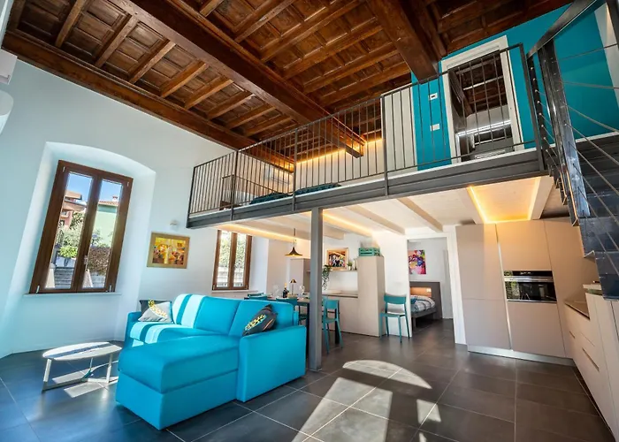 Lejlighed New 2024 - Ancient - Where Classic Style Meets Modern Design And Comforts - Larihome A41 Gravedona