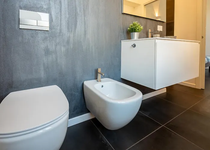 New 2024 - Ancient - Where Classic Style Meets Modern Design And Comforts - Larihome A41 Gravedona